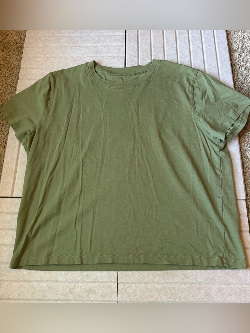 Everlane The Box Cut Tee in Essential Cotton - Sagebrush Size L